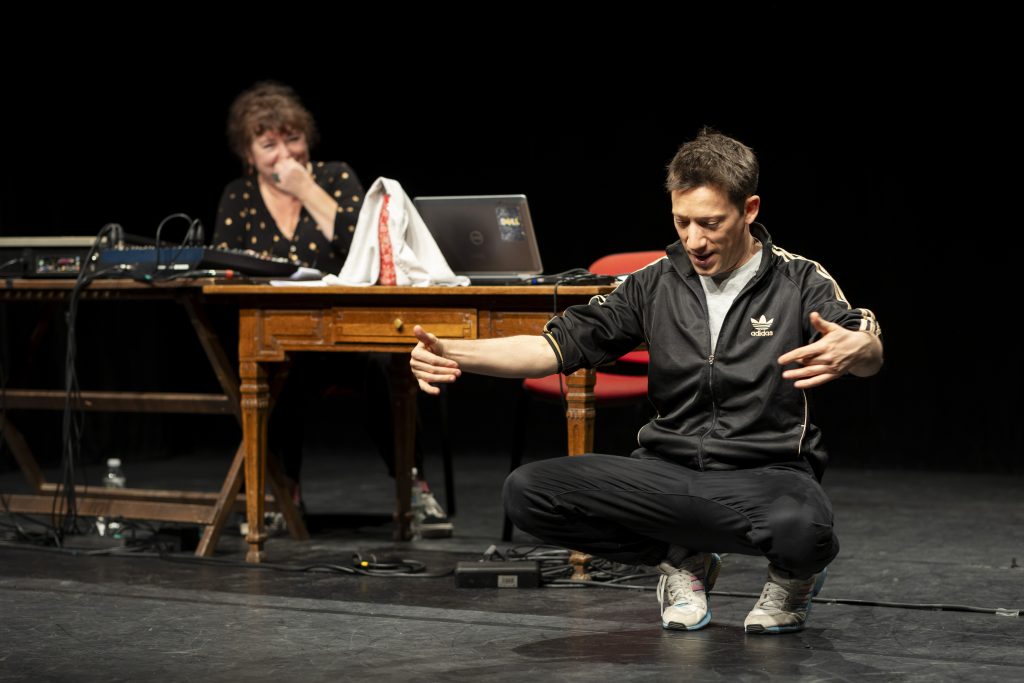 La salope du village 5 (c) Barbara Buchmann-Cotterot