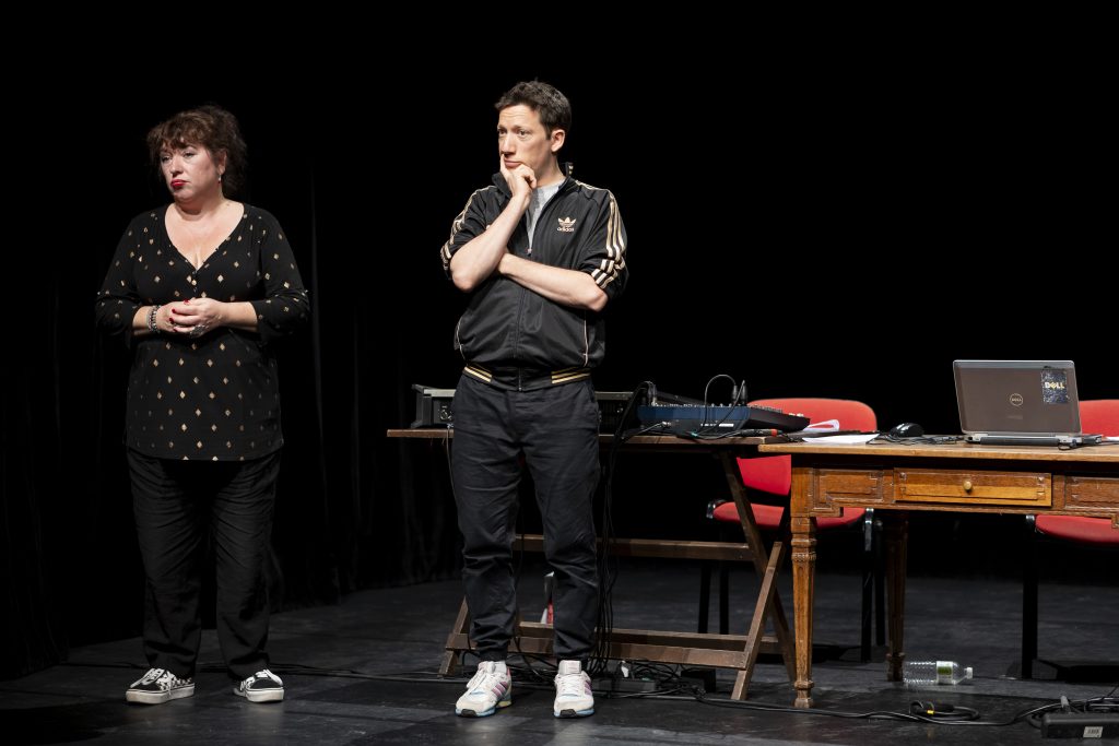 La salope du village 9 (c) Barbara Buchmann-Cotterot